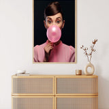 Audrey Hepburn with chewing gum in her mouth — Diamond Painting Kit, product view 3